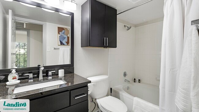 Foto del edificio - 17811 Vail St