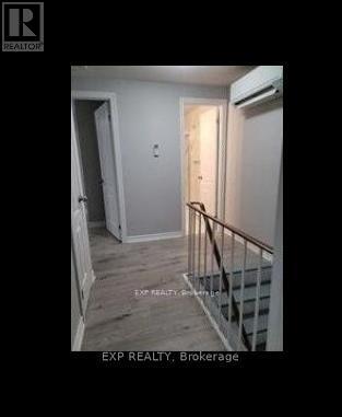 Photo du bâtiment - 40 Gladstone Square