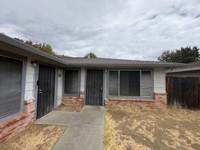Building Photo - 1426 Callen St