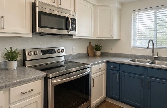 Kitchen - 750 E Northern Ave