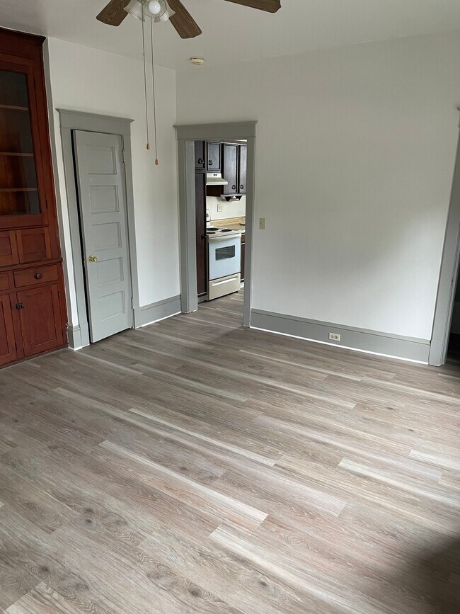 Bedroom - 208 W High St