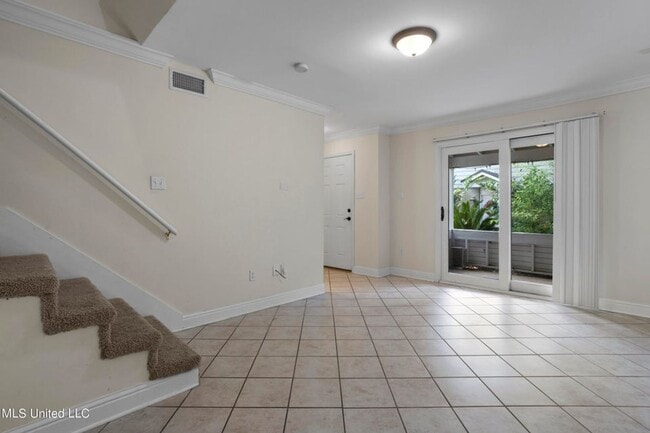 Building Photo - Charming Downtown Ocean Springs 3-Bedroom ...