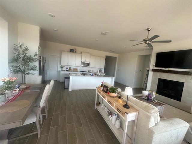 Foto del edificio - 536 Breeds Hl Rd