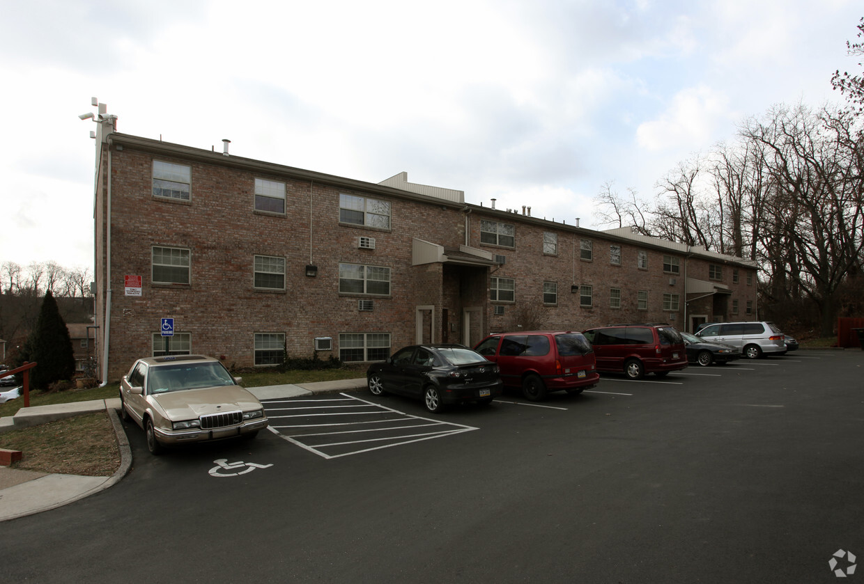 Primary Photo - Ivey Lane Apartments