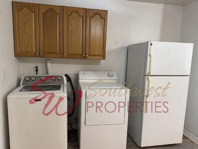 Foto del edificio - Charming 3 Bed, 1 Bath Home