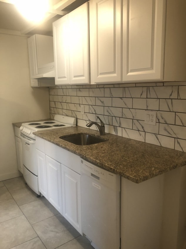 Primary Photo - 315 W Fornance St