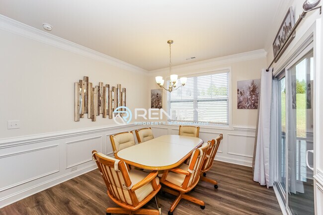 Building Photo - 446 Secretariat Dr