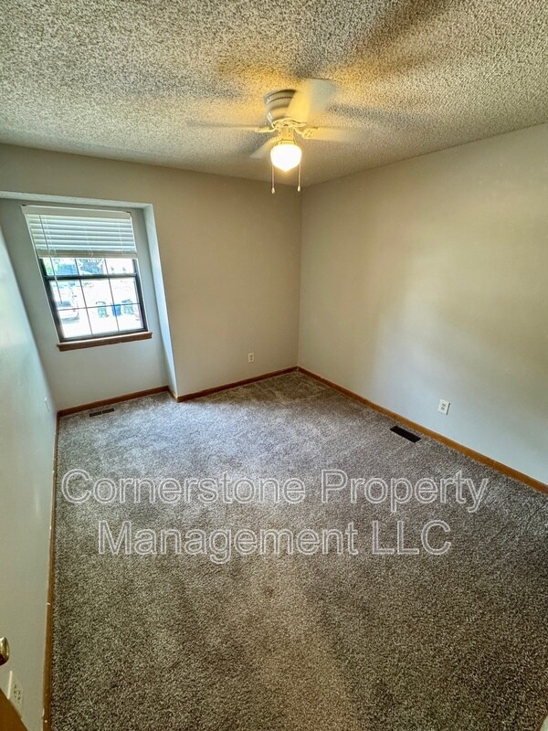 Foto del edificio - 2529 Crestline Ct