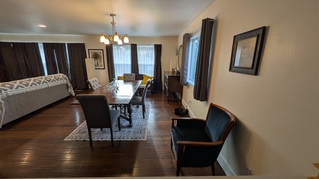 Foto del edificio - 7637 28th St W