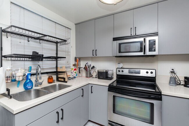 Foto del edificio - $500.00 OFF MOVE IN !!! NORTH PARK AT ITS ...