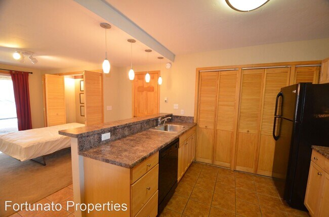 Building Photo - 125-125 Flintstone Ln