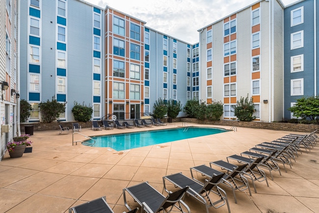 Building Photo - CP Cincy Student Housing