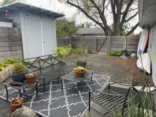 Fenced Private Patio Day - 1215 Webster St