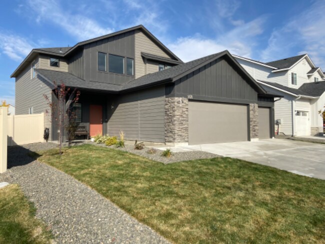 Building Photo - 1474 W Riodosa Dr