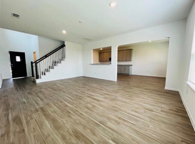 Building Photo - 1040 Greenshank Dr