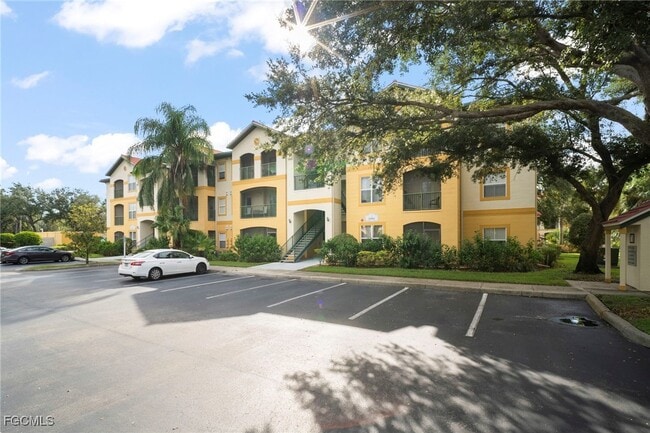 Building Photo - 11511 Villa Grand