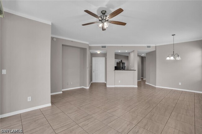 Foto del edificio - 6560 Huntington Lakes Cir