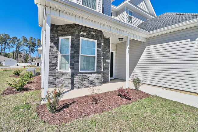 Building Photo - 857 Twickenham Lp