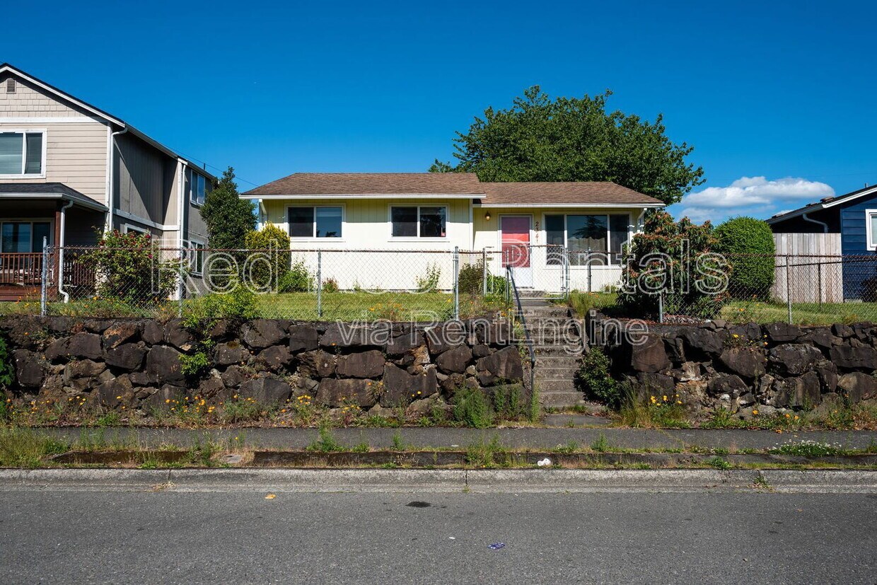 Foto principal - 2341 S Wilkeson St