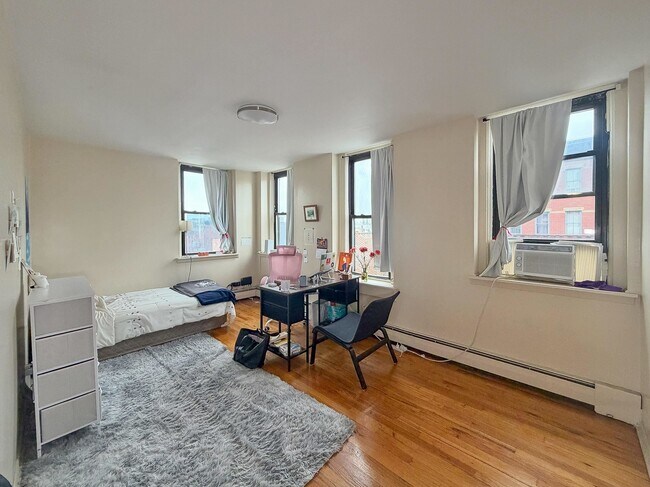 Foto del edificio - 564 Jersey Ave