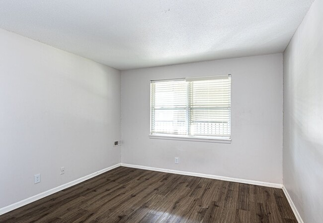 Interior Photo - The Brooks at 808