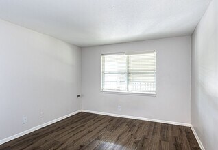 Interior Photo - The Brooks at 808