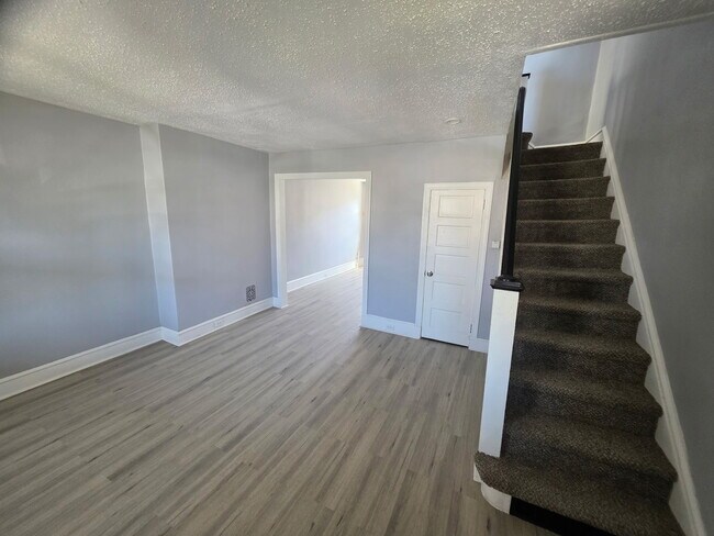 Building Photo - 6144 Lindbergh Blvd.