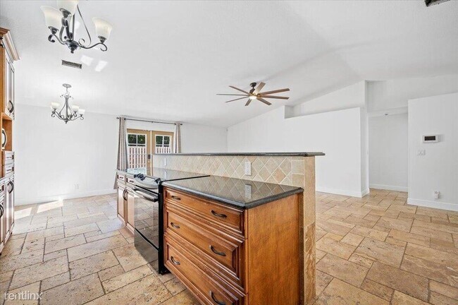 Foto del edificio - 3 br, 2 bath House - 5307 Steven Rd