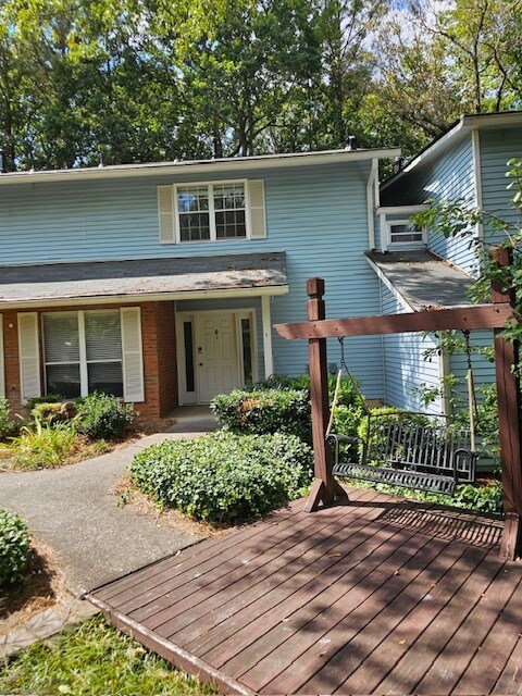 Foto del edificio - 6824 Glenridge Dr