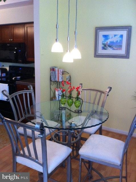 Building Photo - 2400 Dominion Dr