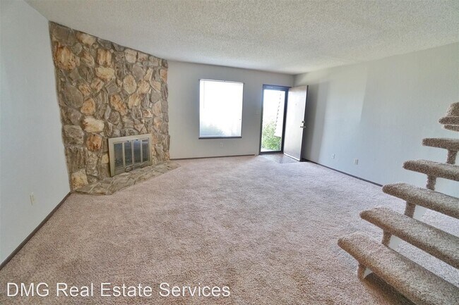 Building Photo - 2 br, 1.5 bath House - 1238 Northcliff Avenue