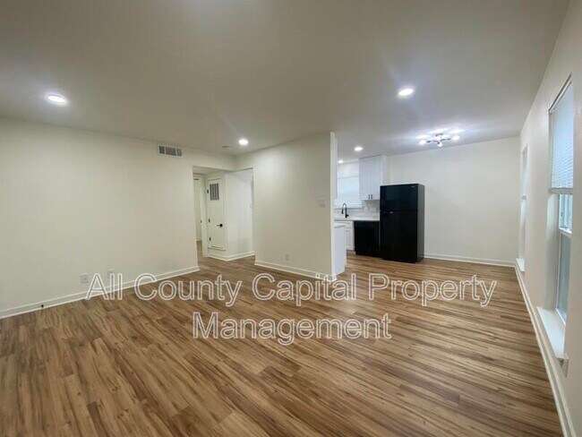 Building Photo - 3438 Willowrun Dr