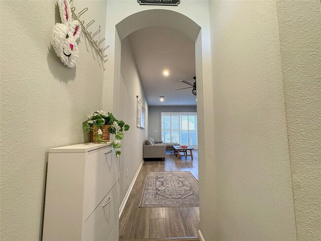 Building Photo - 10703 Verawood Dr