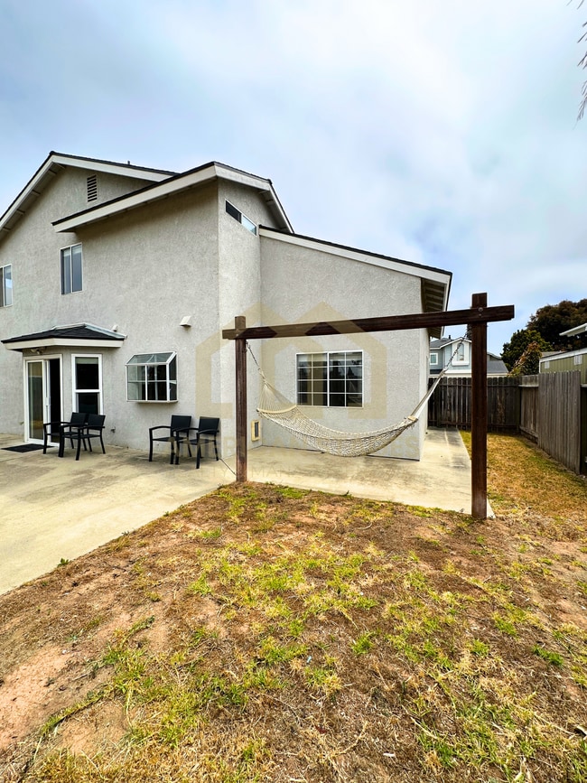 Building Photo - 1345 Marigold Way