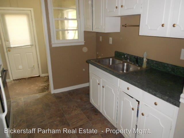 Building Photo - 5610 Valleybrook Rd