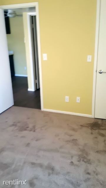 Foto del edificio - 5211 Lindell Rd