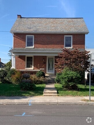 Building Photo - 423 South St