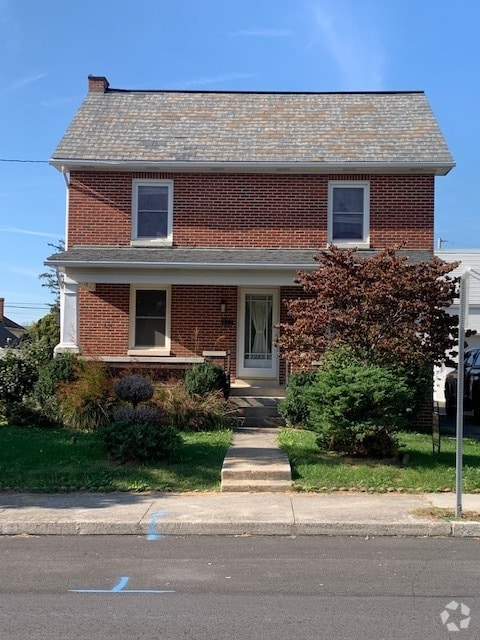 Building Photo - 423 South St