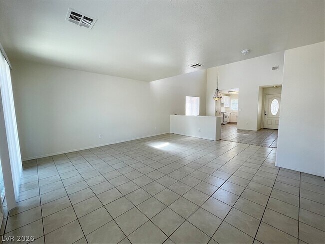 Foto del edificio - 1018 Cliffbrook Hedge Ave