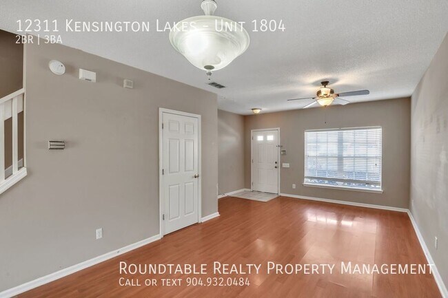 Foto del edificio - 12311 Kensington Lakes Dr