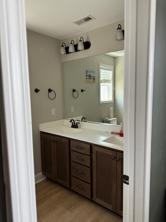 Foto del edificio - 1421 Branch Row