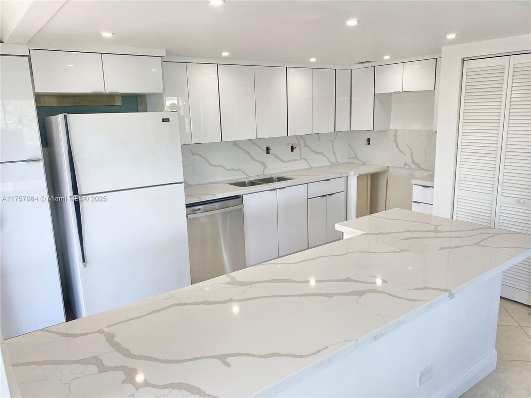 Foto principal - 6601 SW 116th Ct