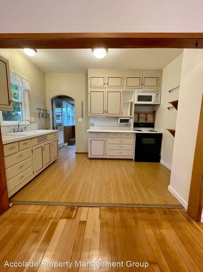 Foto del edificio - 2 br, 1 bath House - 701 Pine Street