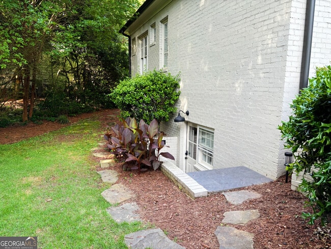 Foto del edificio - 785 Weatherly Ln NW