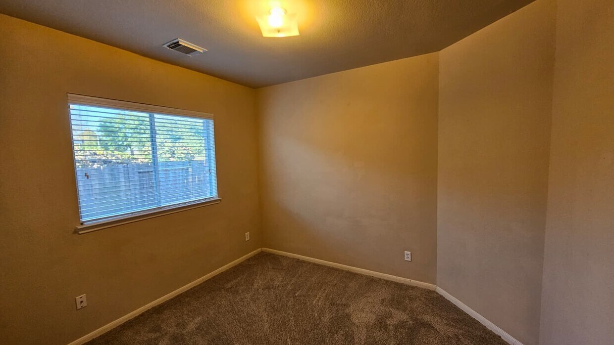 Foto principal - 5750 Ranch Prairie Tr