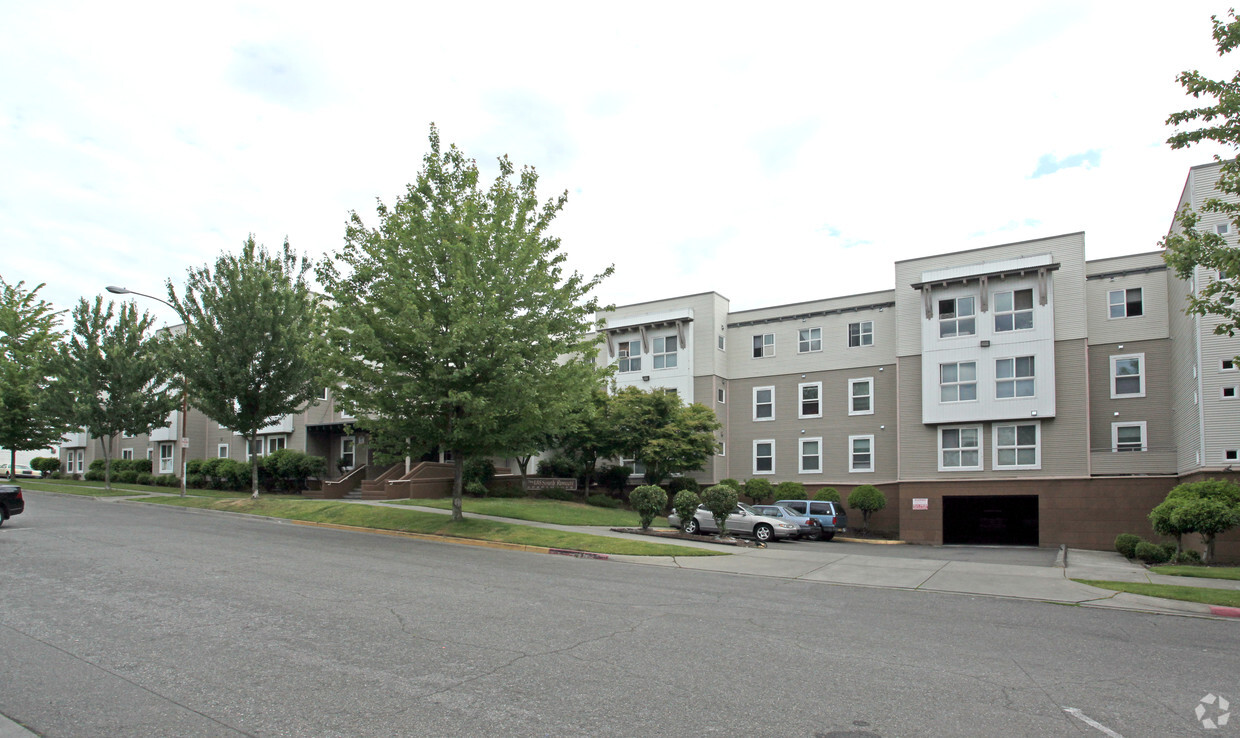 Building Photo - 435 Fawcett Apartments