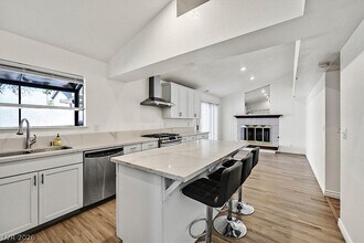 Building Photo - 4824 Norway Ln