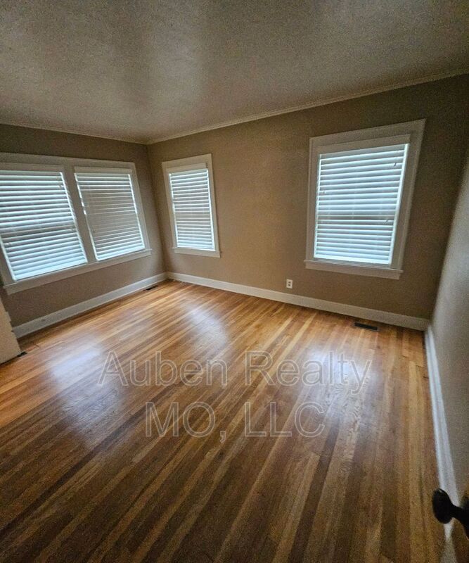 Foto del edificio - 5320 Rockhill Rd