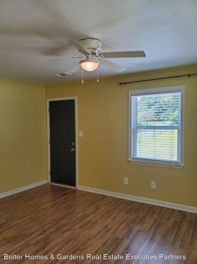 Building Photo - 3 br, 2 bath House - 651 Gibbs Road South