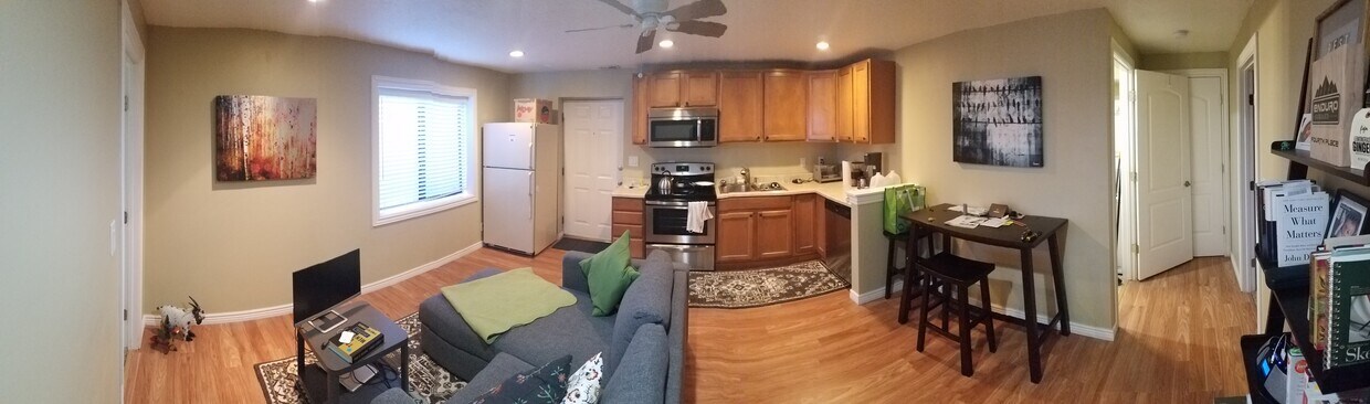 Primary Photo - 7038 S Brookhill Dr